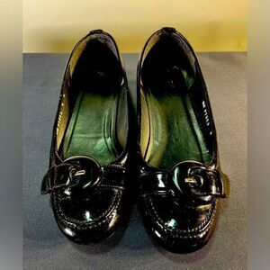 Stuart Weitzman - Black Patent Leather Flats